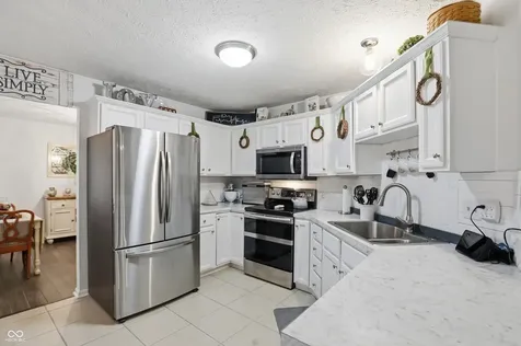 230 Wyndotte Drive Carmel IN 46032