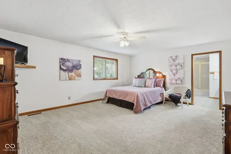 9221 Behner Circle Indianapolis IN 46250