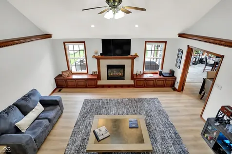 8232 Meadow Bend Drive Indianapolis IN 46259