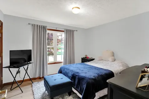 8232 Meadow Bend Drive Indianapolis IN 46259