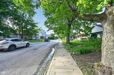 745-747 Wallace Avenue Indianapolis IN 46201