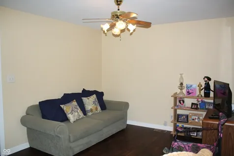 8221 S Delaware Street Indianapolis IN 46227