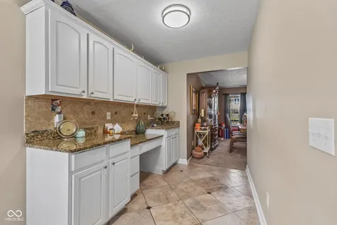 6525 Fiesta Street Indianapolis IN 46237
