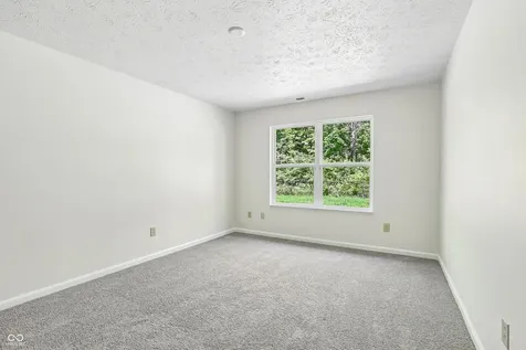 2045 Sotheby Lane Indianapolis IN 46239