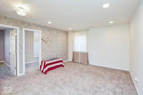992 Cherry Tree Lane Greenwood IN 46143