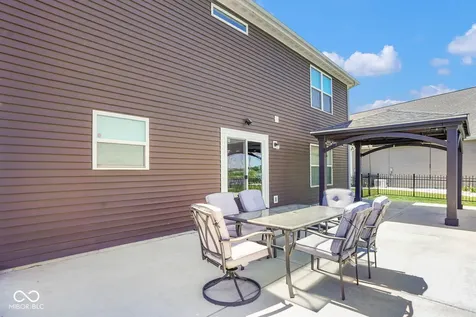 992 Cherry Tree Lane Greenwood IN 46143