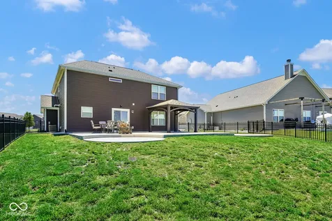 992 Cherry Tree Lane Greenwood IN 46143