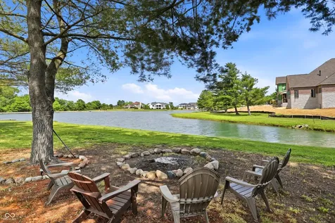 4025 Lochview Court Bargersville IN 46106