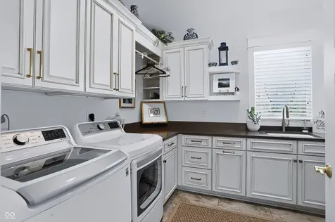 4025 Lochview Court Bargersville IN 46106