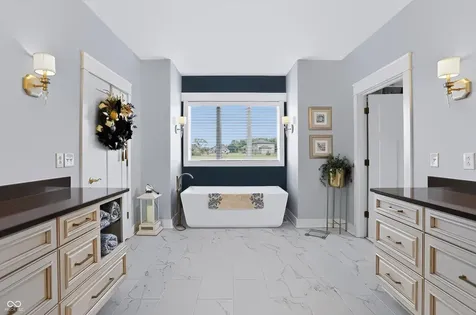 4025 Lochview Court Bargersville IN 46106