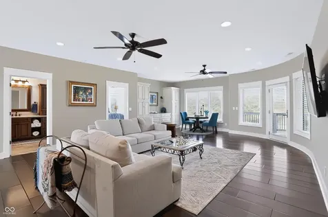 4025 Lochview Court Bargersville IN 46106