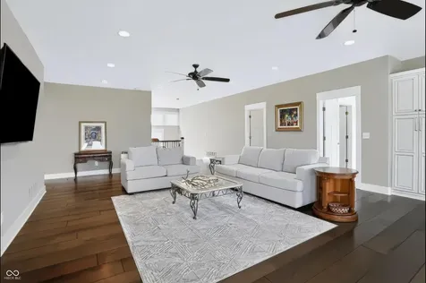 4025 Lochview Court Bargersville IN 46106