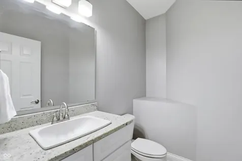 8836 Crystal River Drive Indianapolis IN 46240