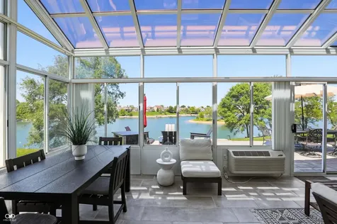 8836 Crystal River Drive Indianapolis IN 46240