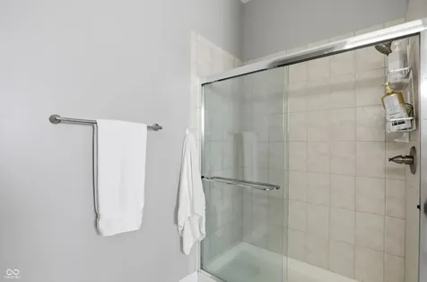 8836 Crystal River Drive Indianapolis IN 46240