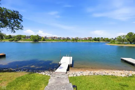 8836 Crystal River Drive Indianapolis IN 46240