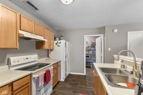 2708 Redland Lane Indianapolis IN 46217