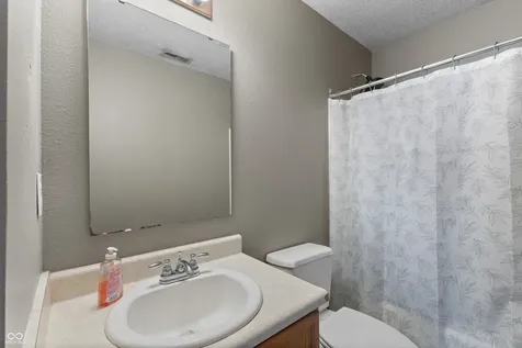 2708 Redland Lane Indianapolis IN 46217