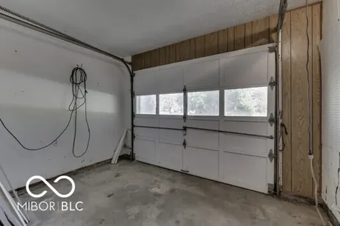18 Maple Drive Bargersville IN 46106