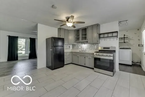 18 Maple Drive Bargersville IN 46106