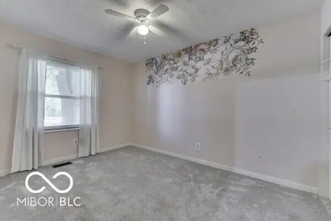18 Maple Drive Bargersville IN 46106