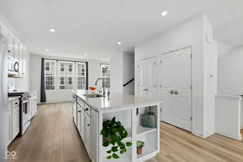 14565 Pomona Lane Carmel IN 46074