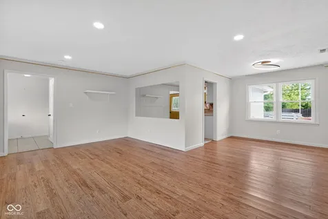 6146 Linton Lane Indianapolis IN 46220