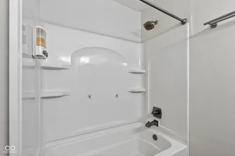 6146 Linton Lane Indianapolis IN 46220