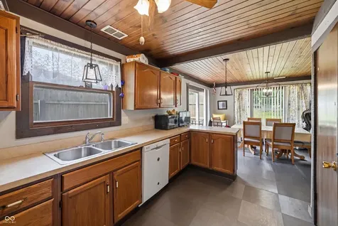 9208 E Troy Avenue Indianapolis IN 46239