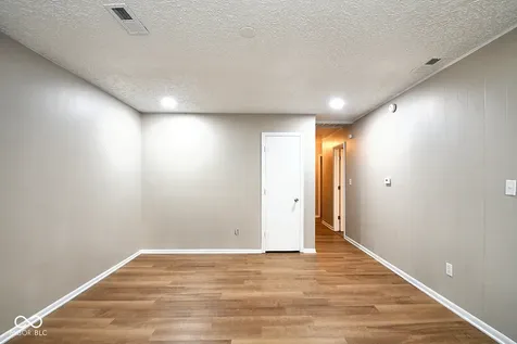 2943 Hillside Avenue Indianapolis IN 46218