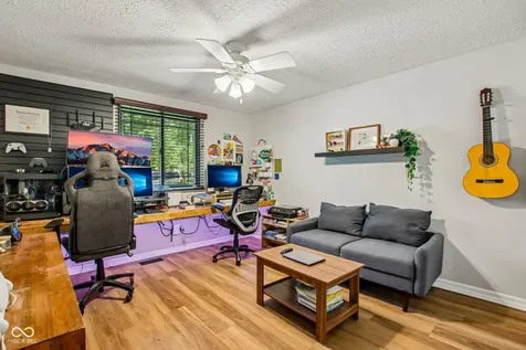8047 Pebble Creek Court Indianapolis IN 46268