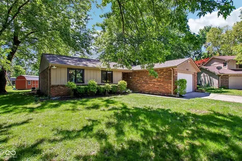 8047 Pebble Creek Court Indianapolis IN 46268