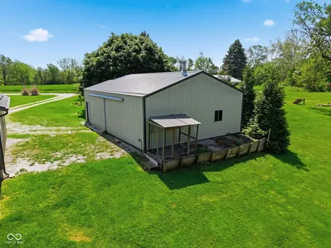 10777 S Waveland Road Waveland IN 47989