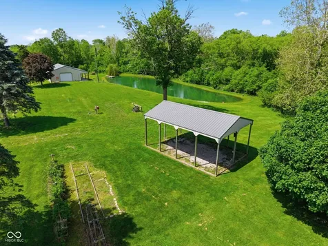 10777 S Waveland Road Waveland IN 47989