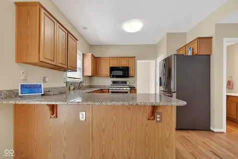 8025 Winterset Circle Indianapolis IN 46214