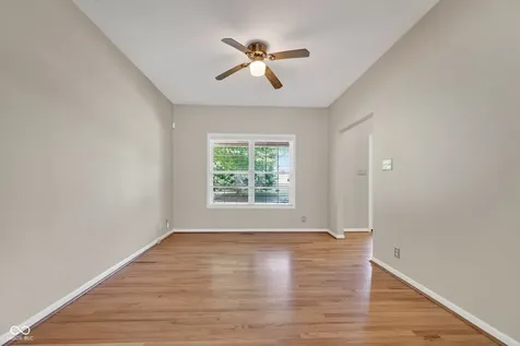 8025 Winterset Circle Indianapolis IN 46214