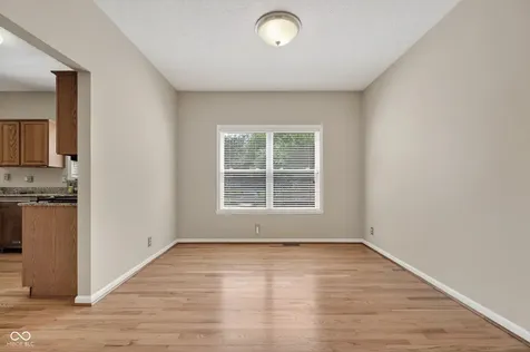 8025 Winterset Circle Indianapolis IN 46214