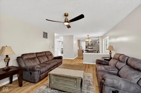 6461 Hunters Green Court Indianapolis IN 46278