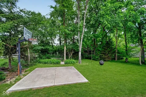 6461 Hunters Green Court Indianapolis IN 46278
