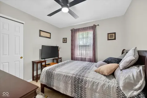 6461 Hunters Green Court Indianapolis IN 46278