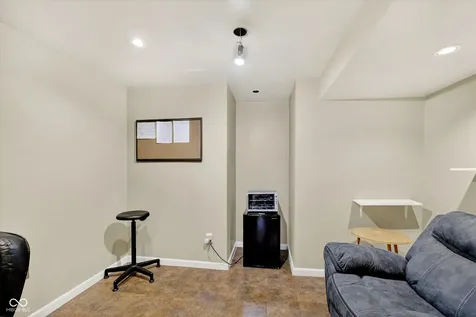 6461 Hunters Green Court Indianapolis IN 46278