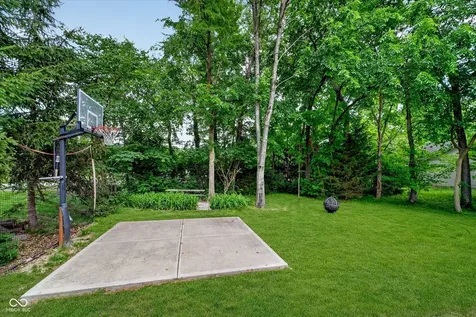 6461 Hunters Green Court Indianapolis IN 46278