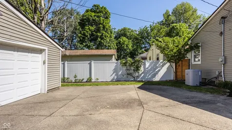 6140 Rosslyn Avenue Indianapolis IN 46220