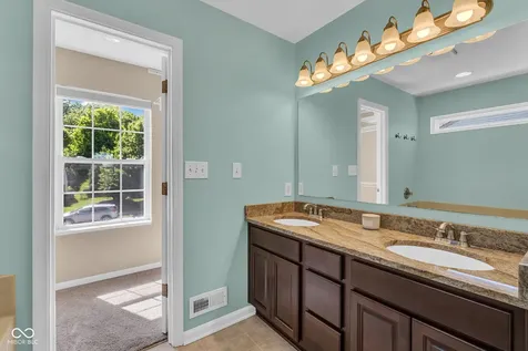 457 Prentiss Way Avon IN 46123