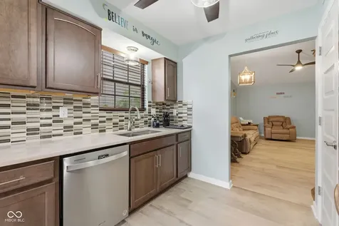 8928 Summer Walk Drive E Indianapolis IN 46227