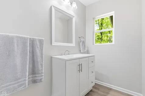 4004 E 42nd Street Indianapolis IN 46226