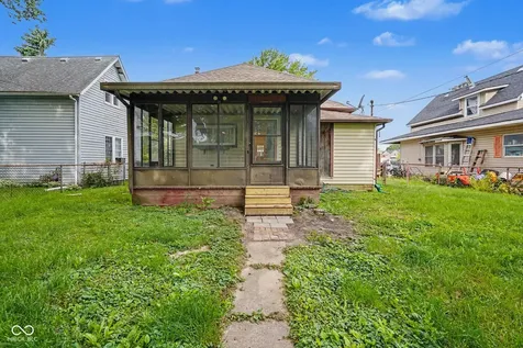 413 N 12th Street Elwood IN 46036