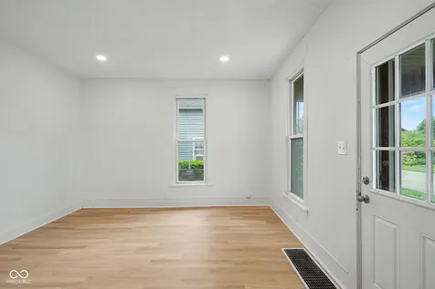 413 N 12th Street Elwood IN 46036