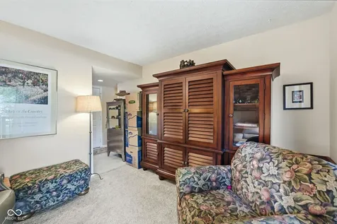 7455 Prairie Lake Drive Indianapolis IN 46256