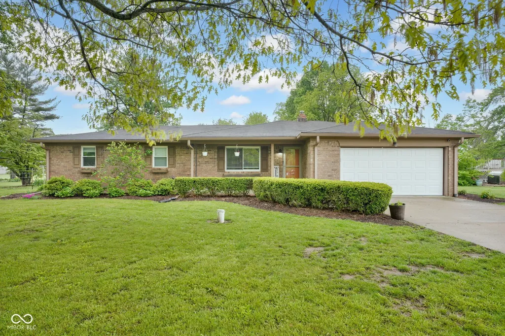 4611 E County Road 100 N Avon IN 46123